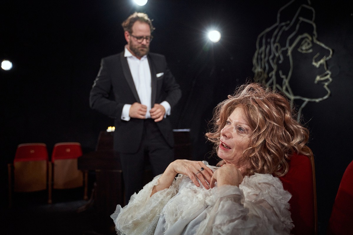 Divadlo Ungelt Praha: KRÁSNÁ VZPOMÍNKA