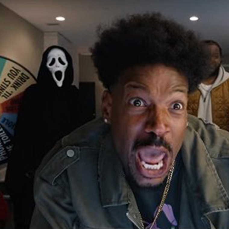 SCARY MOVIE